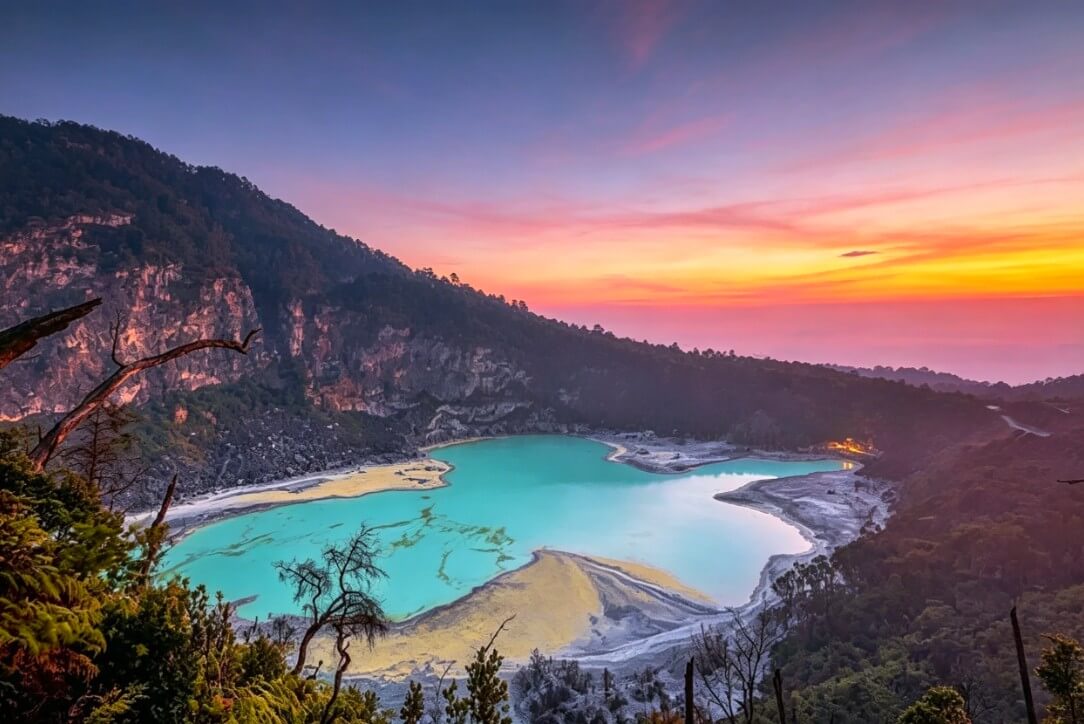 卡瓦普定火山湖